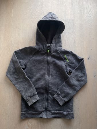 Neuwertige Play 2 Win Kapuzenjacke Gr. 140 Jungen Hoodie
