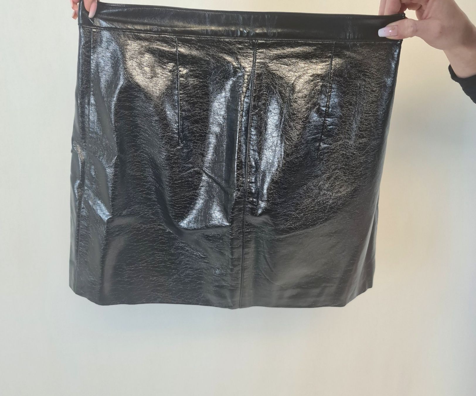 Röcke: Mini-jupe - simili cuir- Taille 36-38 – Gebraucht aus Couvet von Nawra_26 3