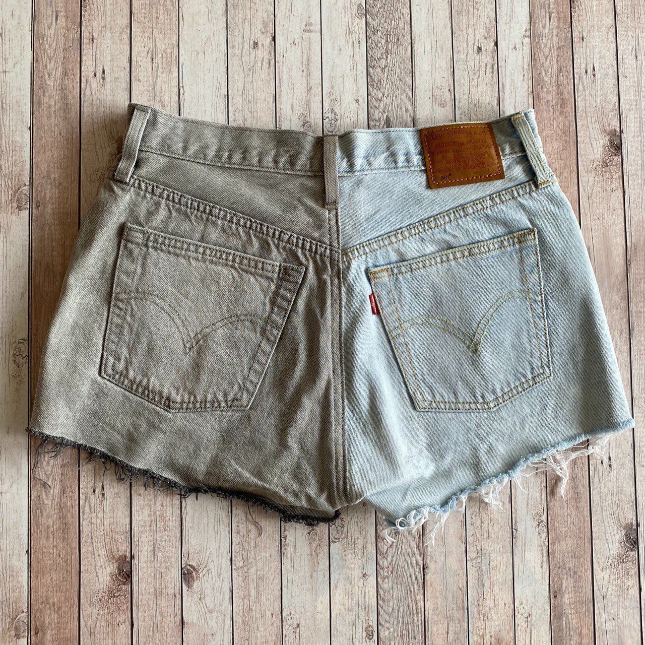 Levi's Hosen: Levi`s 501 Jeans Hotpants Gr.28 – Gebraucht aus Dietikon von Ur-ga64 2