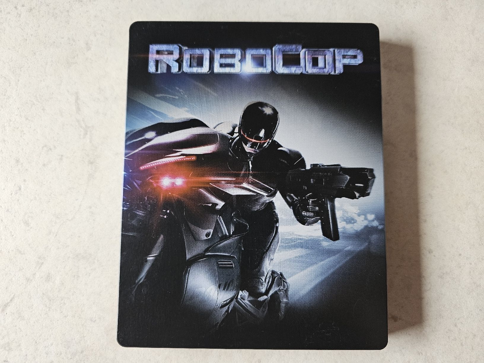 Alle DVDs: Robocop  -  Steelbook Bluray Edition – Gebraucht aus Schneisingen von backstore24