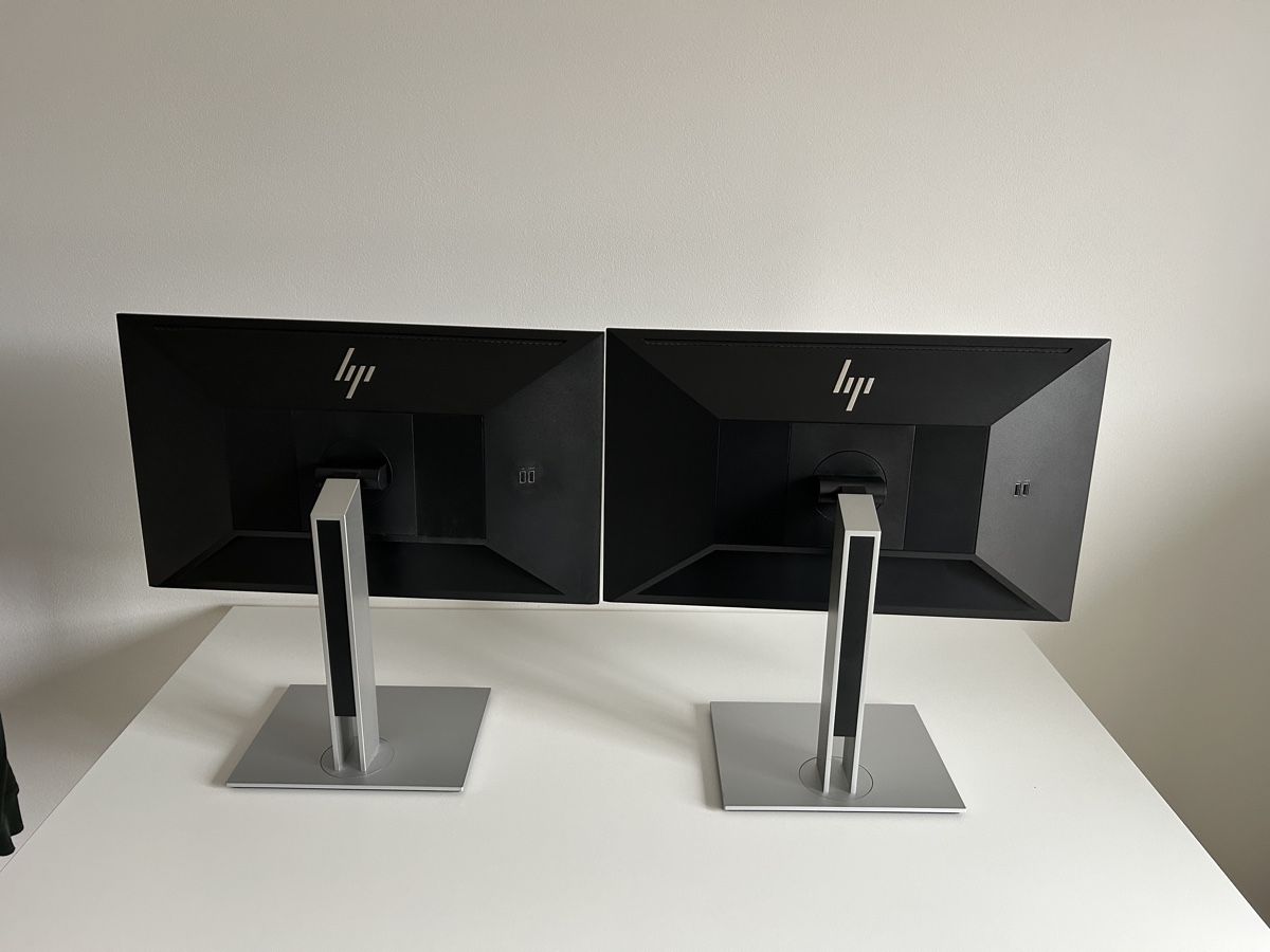 Hewlett Packard Monitor: Zwei HP 24" Monitore 2560x1440 – Usato da Kerzers venduto da ede_lstahl