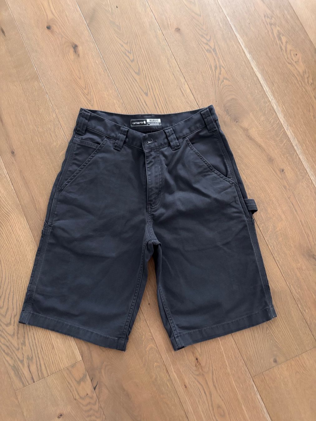 Carhartt Pantaloni: Carhartt Carpenter Shorts Dunkelgrau – Usato da Trübbach venduto da Nico.Broder
