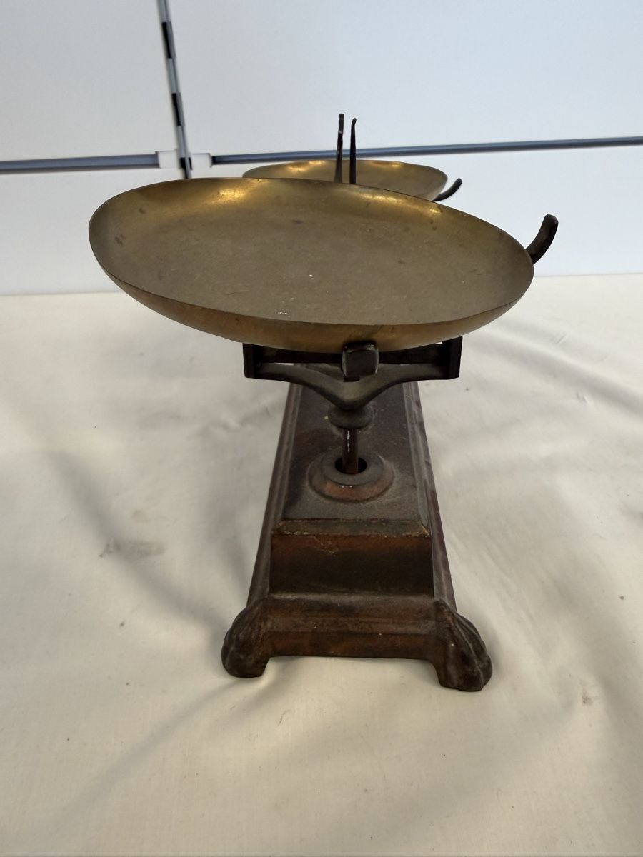 Bilance e pesi: Balance ancienne en laiton et fer  – Usato da montreux venduto da Always-Good 5