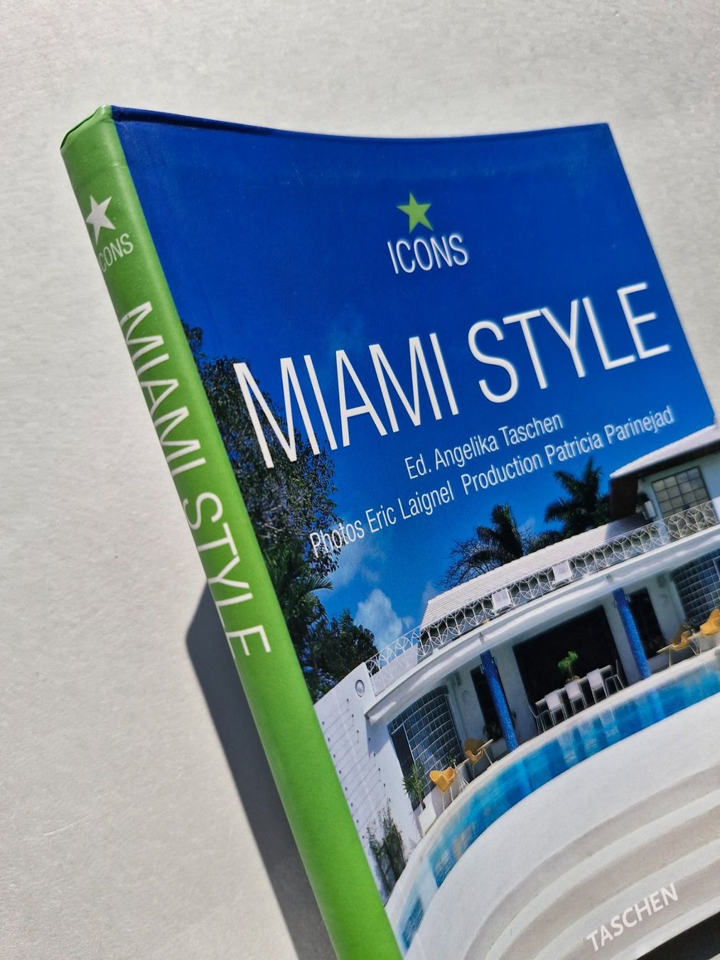 Livres: Schönes Wohndesign Buch "Miami Style" – D'occasion à Zürich par Secretariat11 5