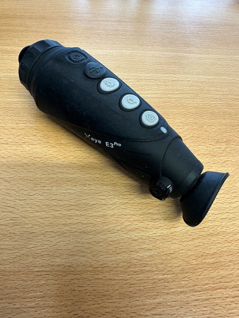 Fotocamera: Wärmebildkamera  X exe E3 pro – Usato da Trin venduto da kea71012