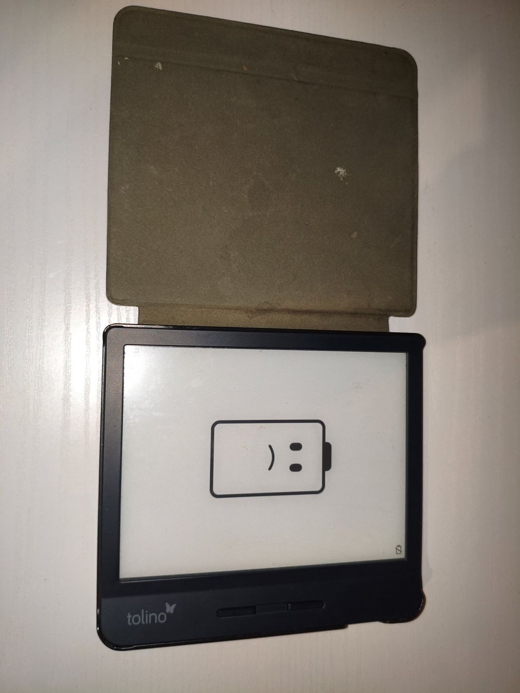 Tolino Tablet PC: E-Reader Tolino schwarz mit Hülle – Usato da Menznau venduto da jme_x7lg 1