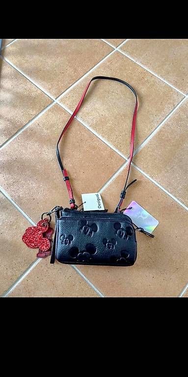 Taschen für Damen: Borsa Desigual Micky Mouse – Gebraucht aus Ligornetto von hav_9tdh 1