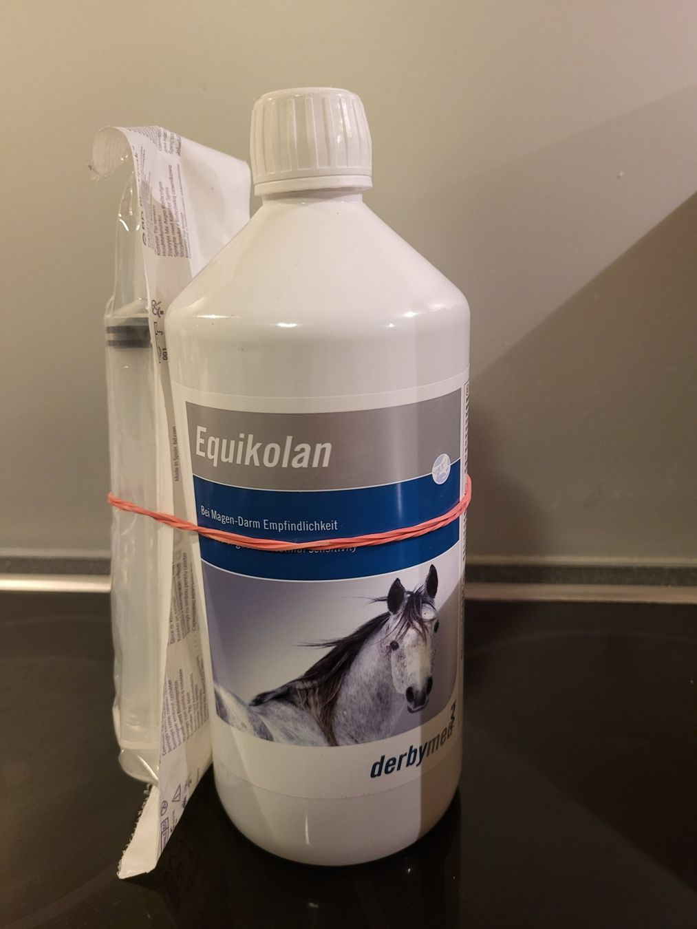 Nourriture: Equikolan Derbymed – Neuf avec emballage d'origine à Neuenegg par Crazyanimallady
