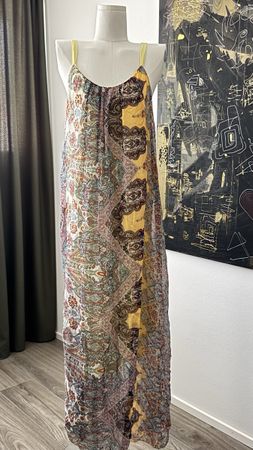 Kleid / Maxikleid Grösse S