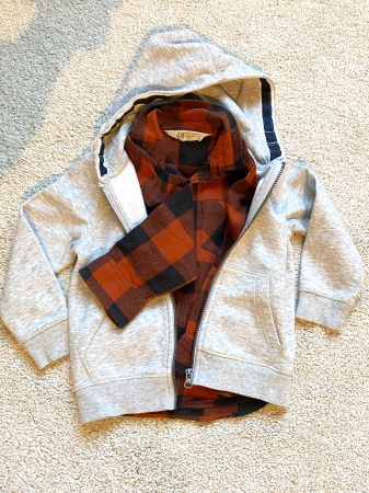 Knaben Set: Hemd Gr. 98 , und Kapuzenjacke Gr. 98/104
