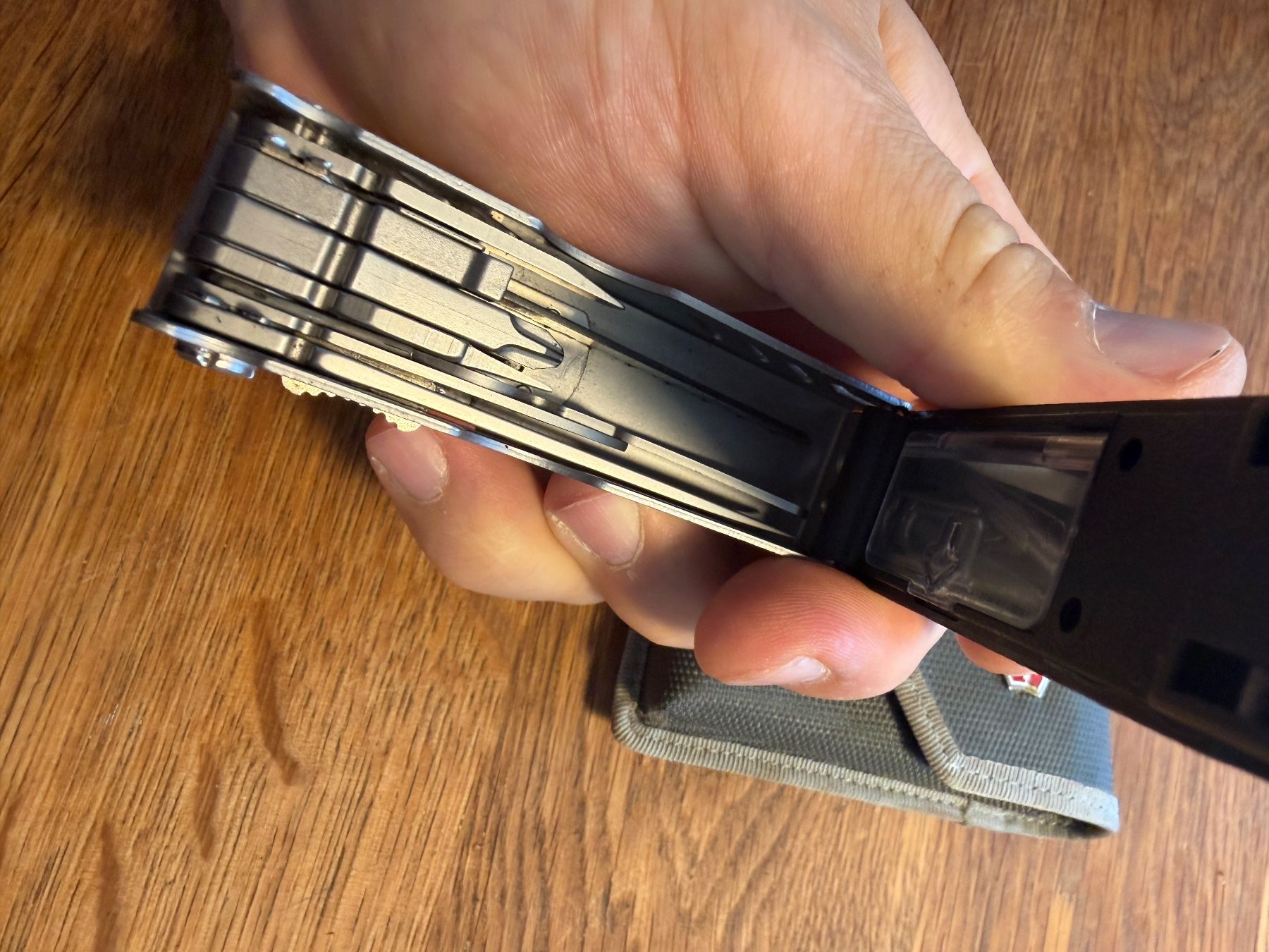Gerber Coltelli tascabile: Gerber Mini Tool Lampe Schweizer Taschenmesser Multitool ... – Usato da Niederhasli venduto da swissbrocki 3