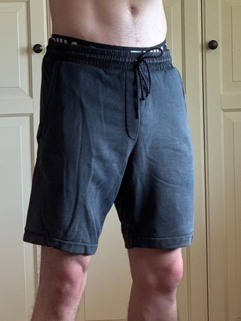 Kurze Hose Nike Grösse M dunkles Grau guter Zustand