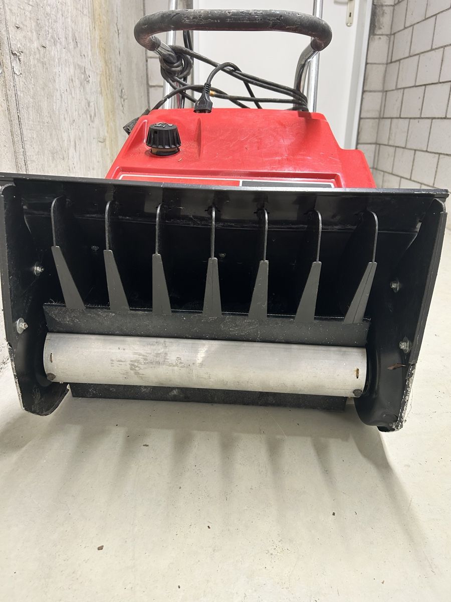 Toro Tutte le macchine: Toro S-620 Elektro Schneefräse – Usato da Zürich venduto da jasmin011 1