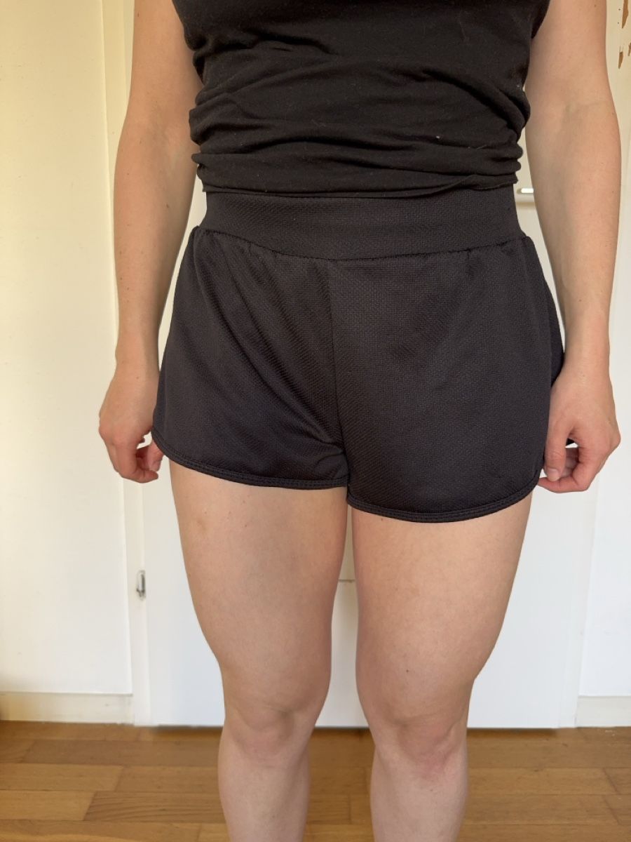 Pantaloni: Powerzone Sport Shorts, Gr. S – Usato da Lauwil venduto da nina-lara 1