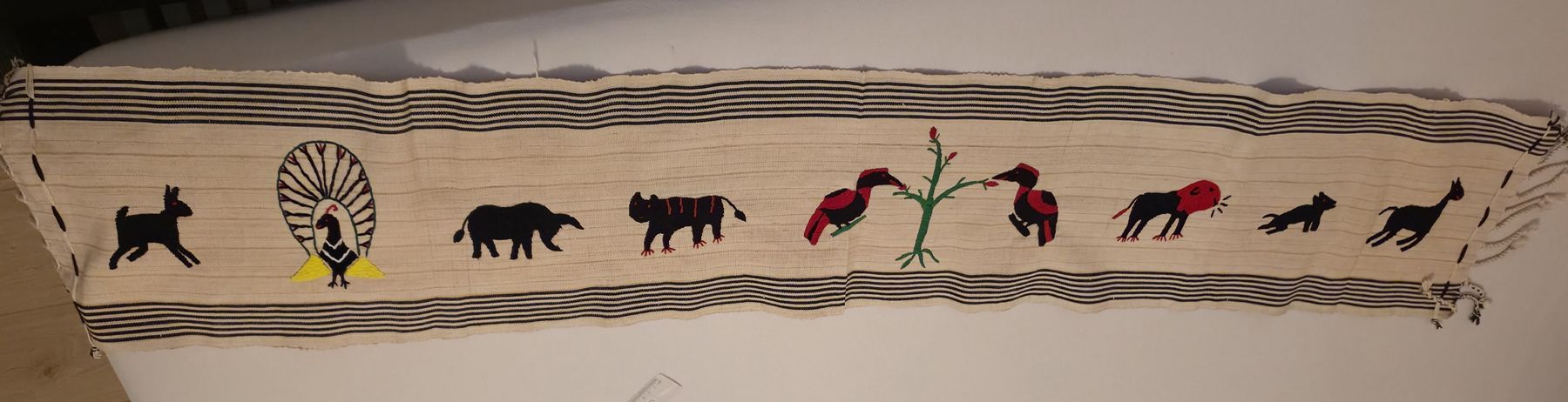 Altra biancheria da tavola: Handcrafted runner from Myanmar – Nuovo (secondo la descrizione) da Le Locle venduto da vri_c59x 3