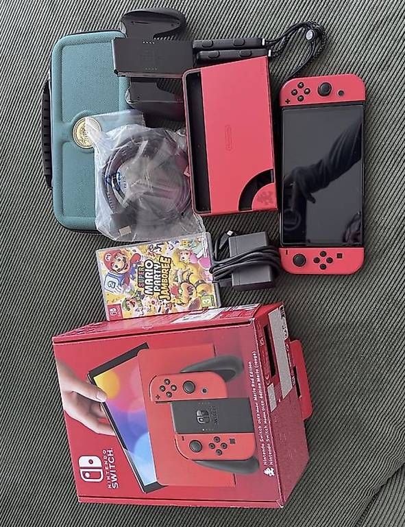 Nintendo Console: Nintendo switch édition Mario – Usato da Gampelen venduto da Dream126 2