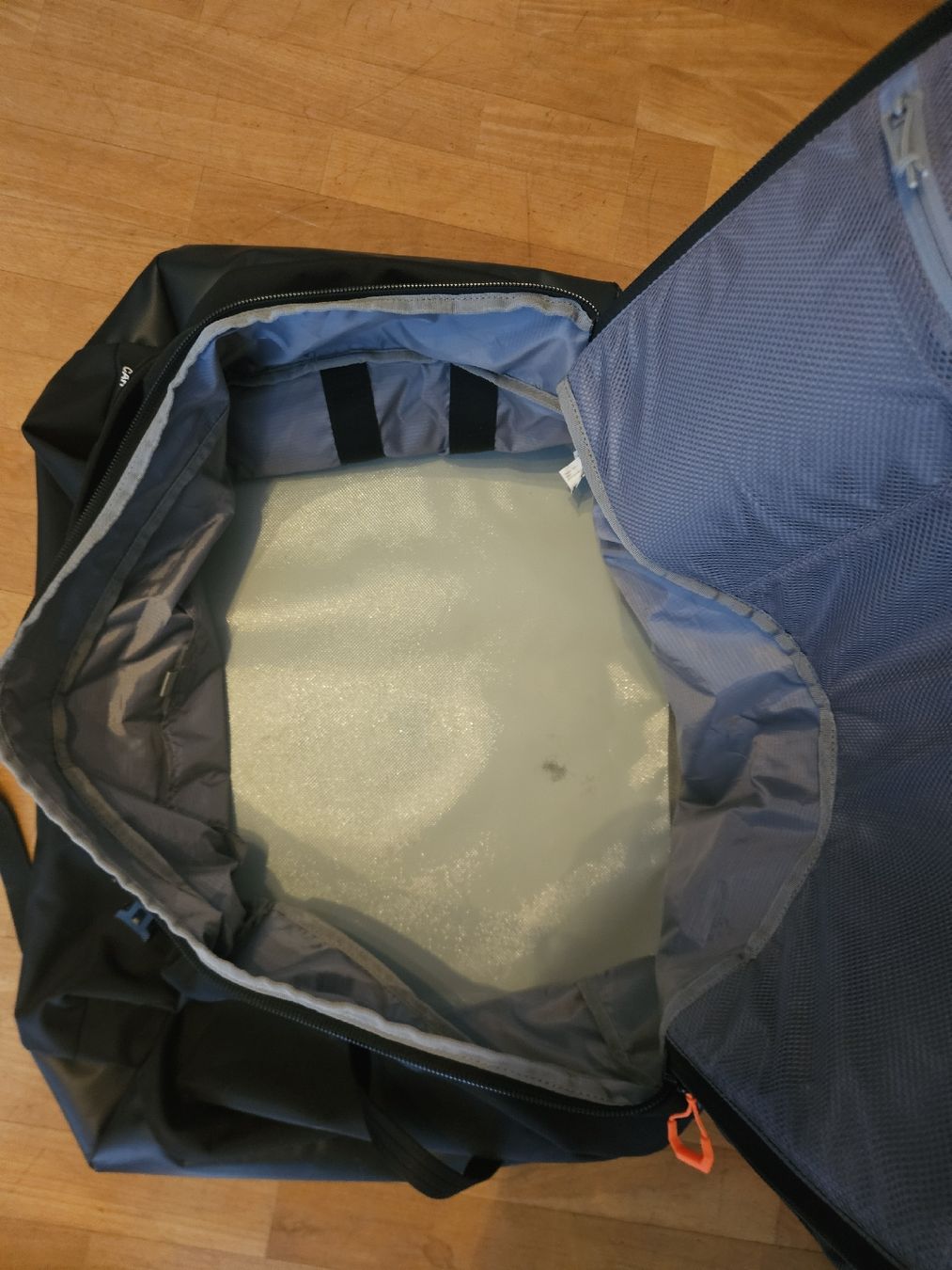 Mammut Borse: Mammut Cargon 110L: Robuste Reisetasche – Usato da Ballwil venduto da nic_prb7 3