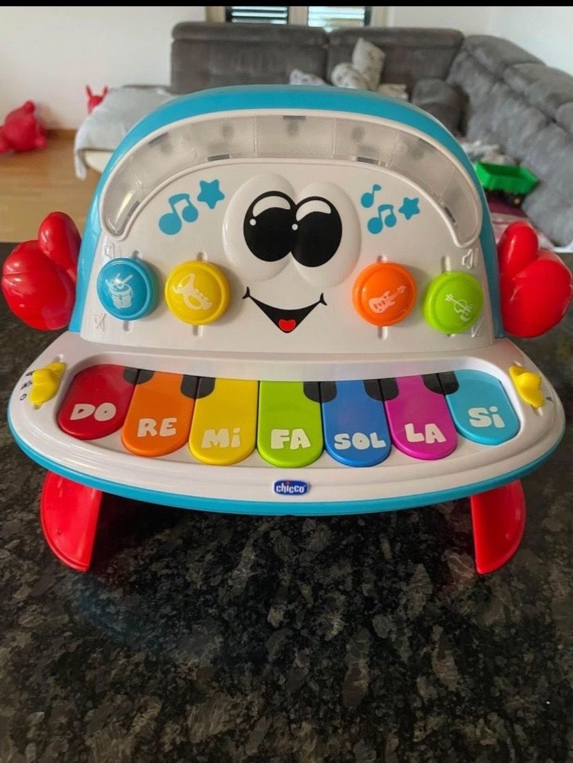 Chicco Spielzeuge: Chicco Klavier – Gebraucht aus Lommis von