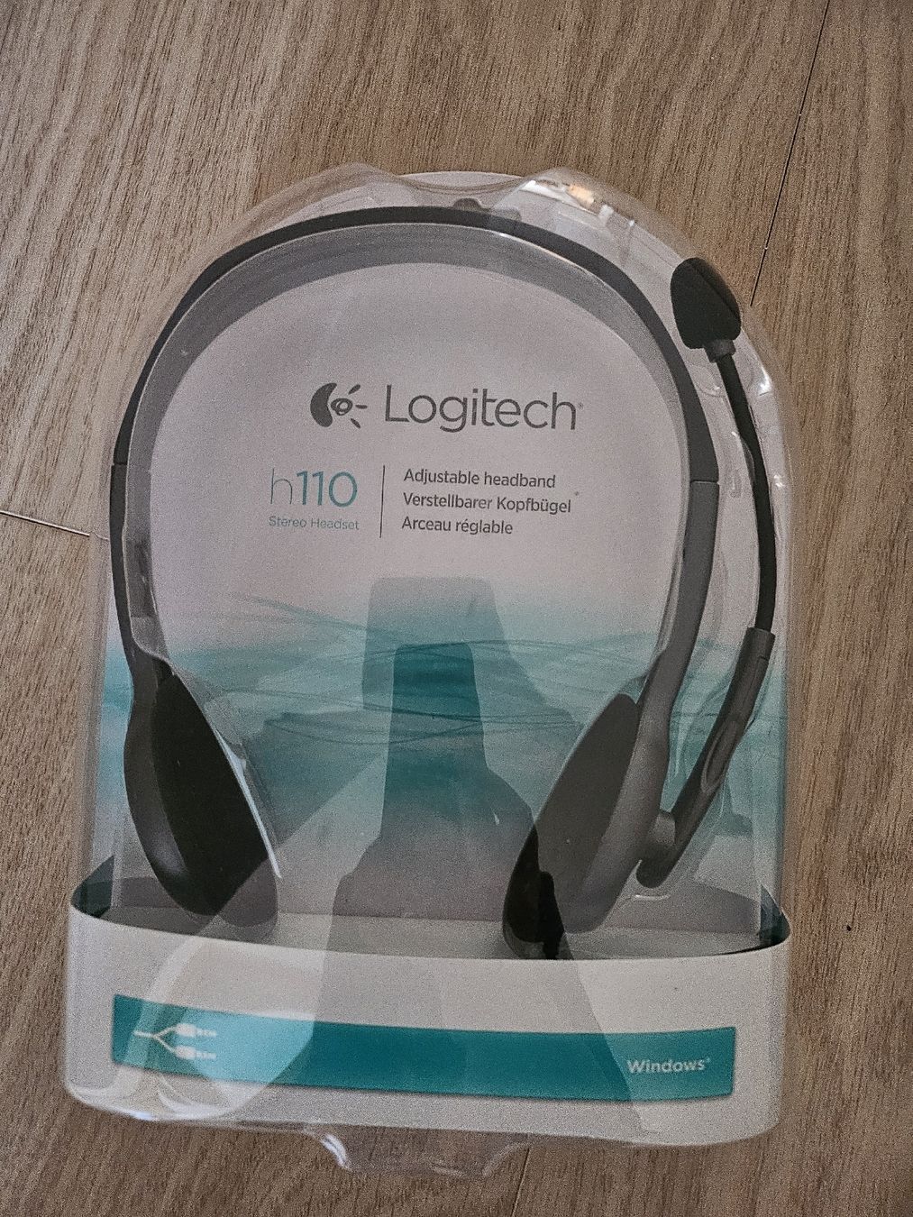 Logitech Cuffie: Logitech H110 Stereo Headset - Casque d'écoute - Neuf! – Nuovo e nell'imballaggio originale da La Joux FR venduto da car_ck96
