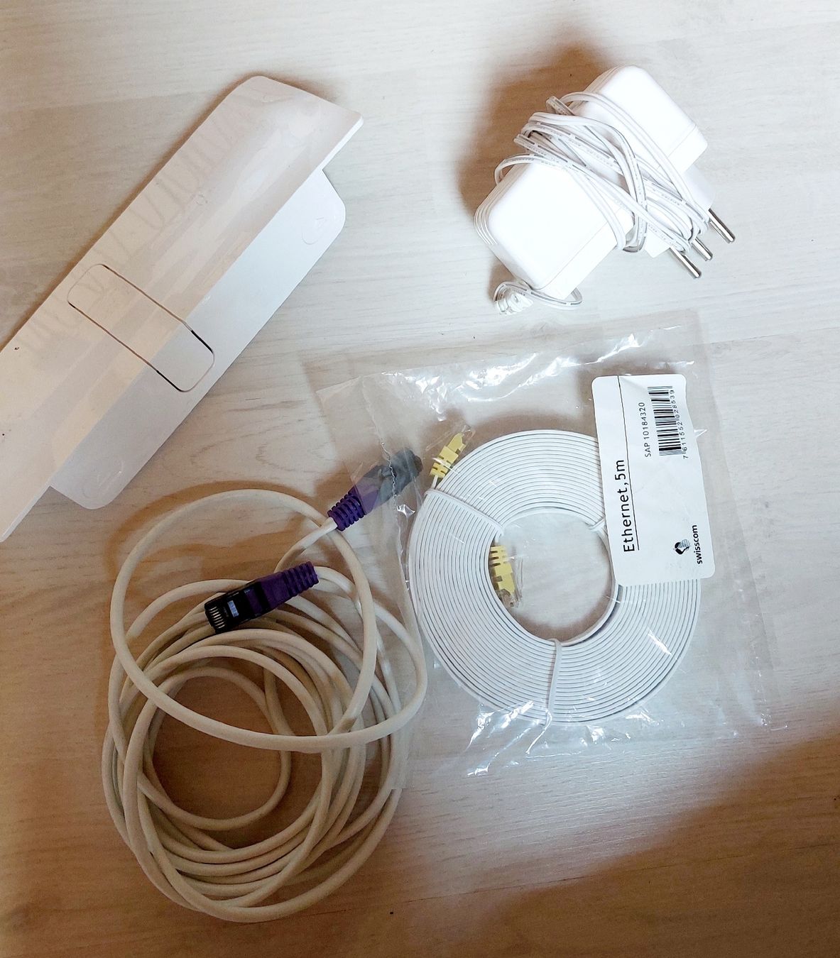 Swisscom Modem & Router: Swisscom Internet-Box Motorola, HF XDSL 7640, – Usato da Bremblens venduto da Ampoule_jaune 2