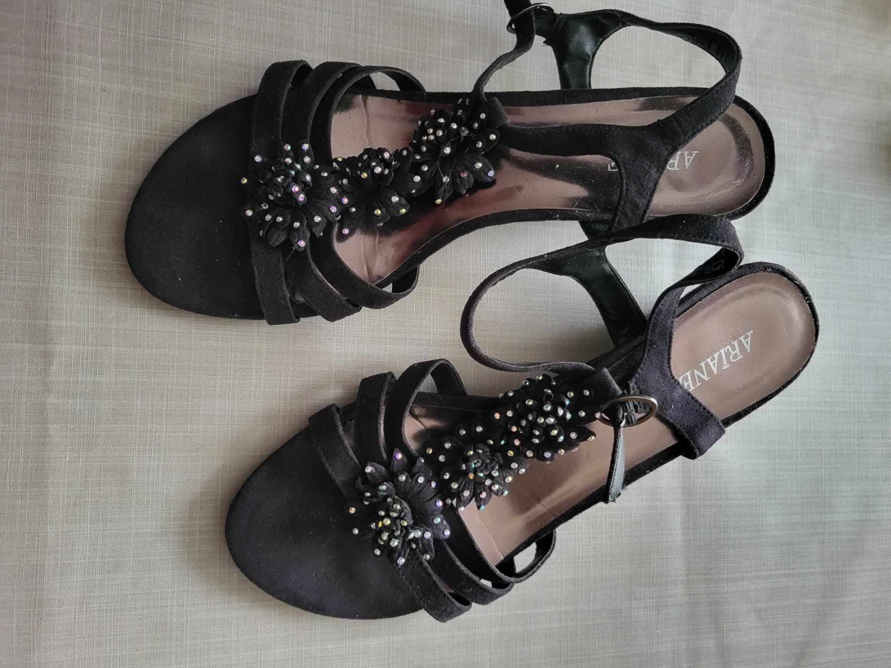 Damenschuhe: Sandale elegant Gr.41 – Gebraucht aus Mollis von reiver