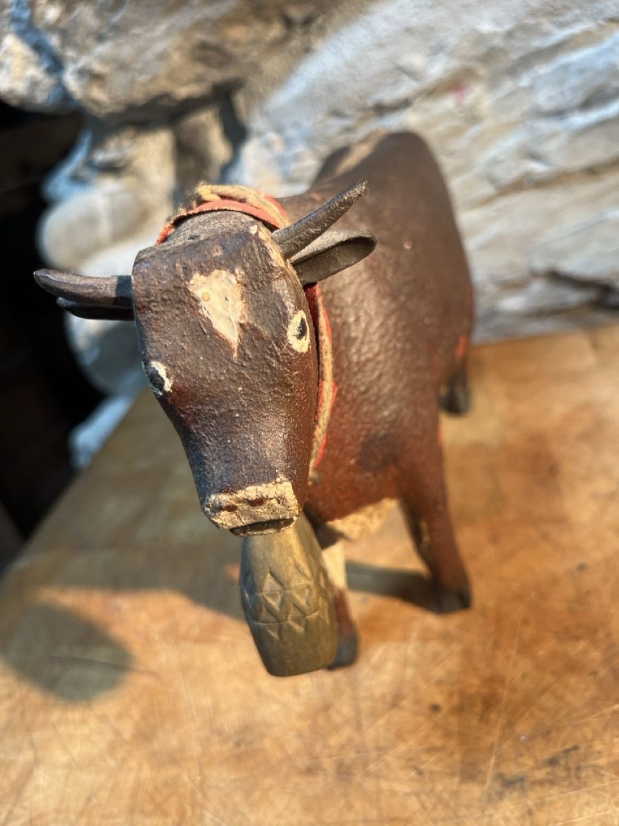 Statuette: Sehr alte Hand geschnitzte Kuh  – Usato da Brienz BE venduto da hey_z9vg 1