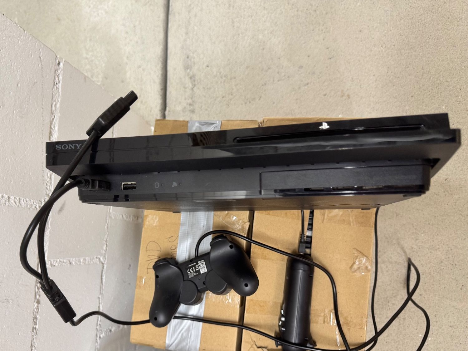 Sony Consoles: Playstation 3 – D'occasion à Buttwil par Polina_Belin
