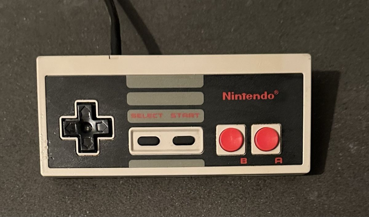 Nintendo Controller: Original Nintendo NES Controller – Usato da Kestenholz venduto da Matti_11