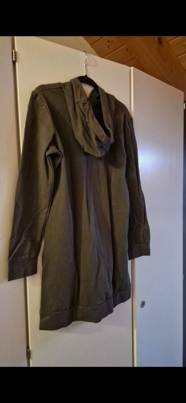 Pulls & Sweat-shirts: Longpullover – D'occasion à Bubendorf par ang_b829 2