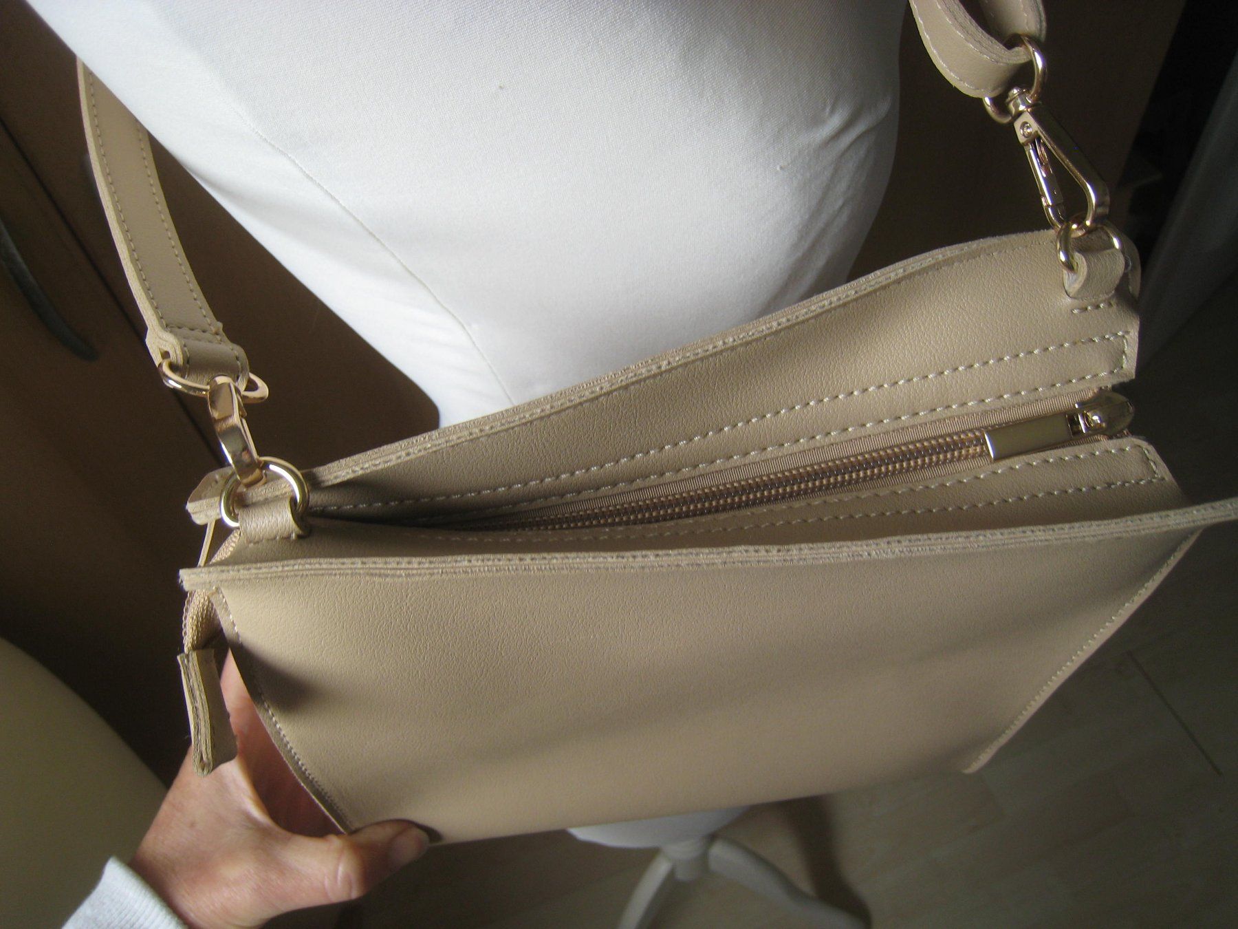Borse da donna: beige Handtasche         ideale Grösse   NEU – Nuovo (secondo la descrizione) da Dättlikon venduto da Mamakuga 7