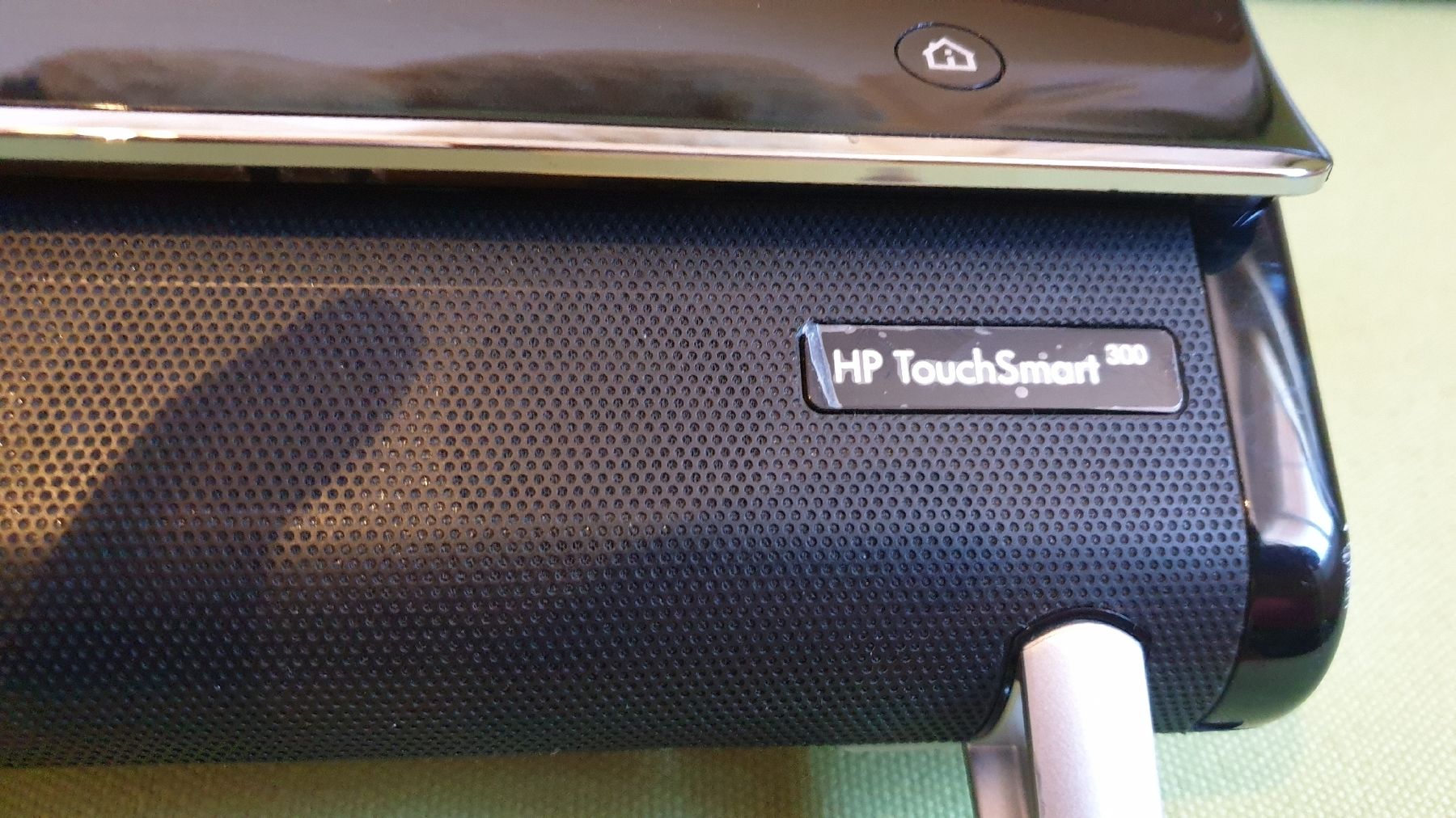 Hewlett Packard PC: HP Touchsmart 300 All-in-One PC – Difettoso da Thun venduto da Vecgou 1
