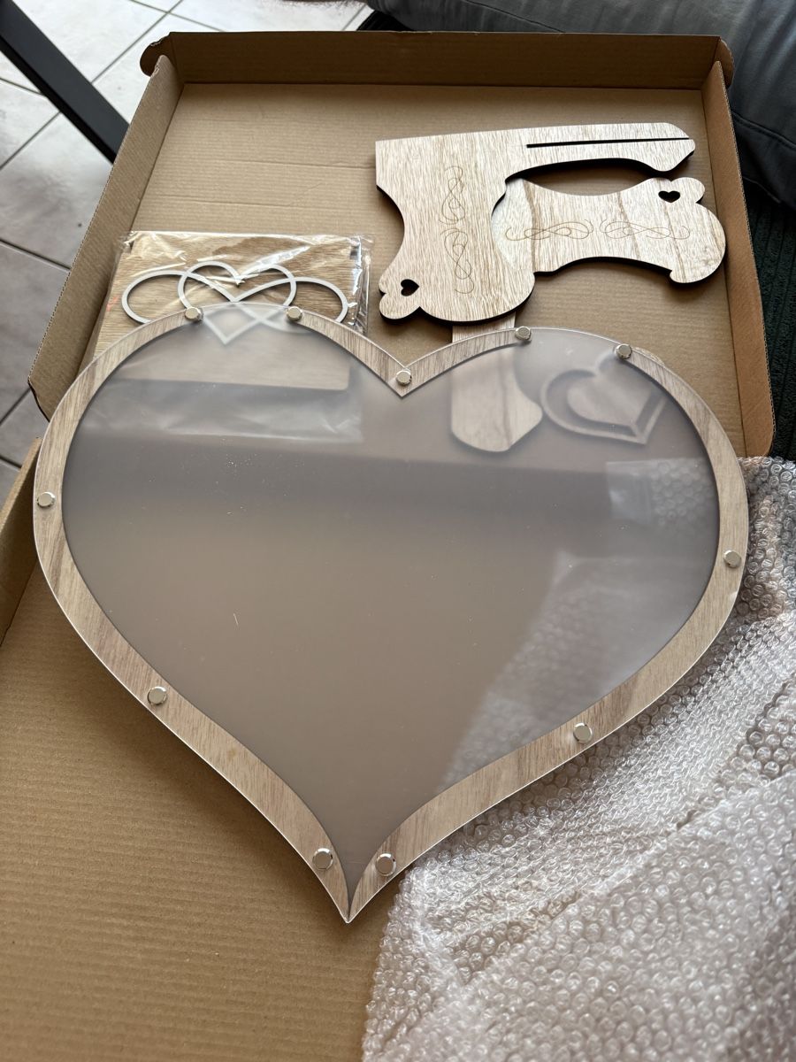 Album: Gästebuch aus Holz – Nuovo e nell'imballaggio originale da Holziken venduto da Nadine.Kubli 1