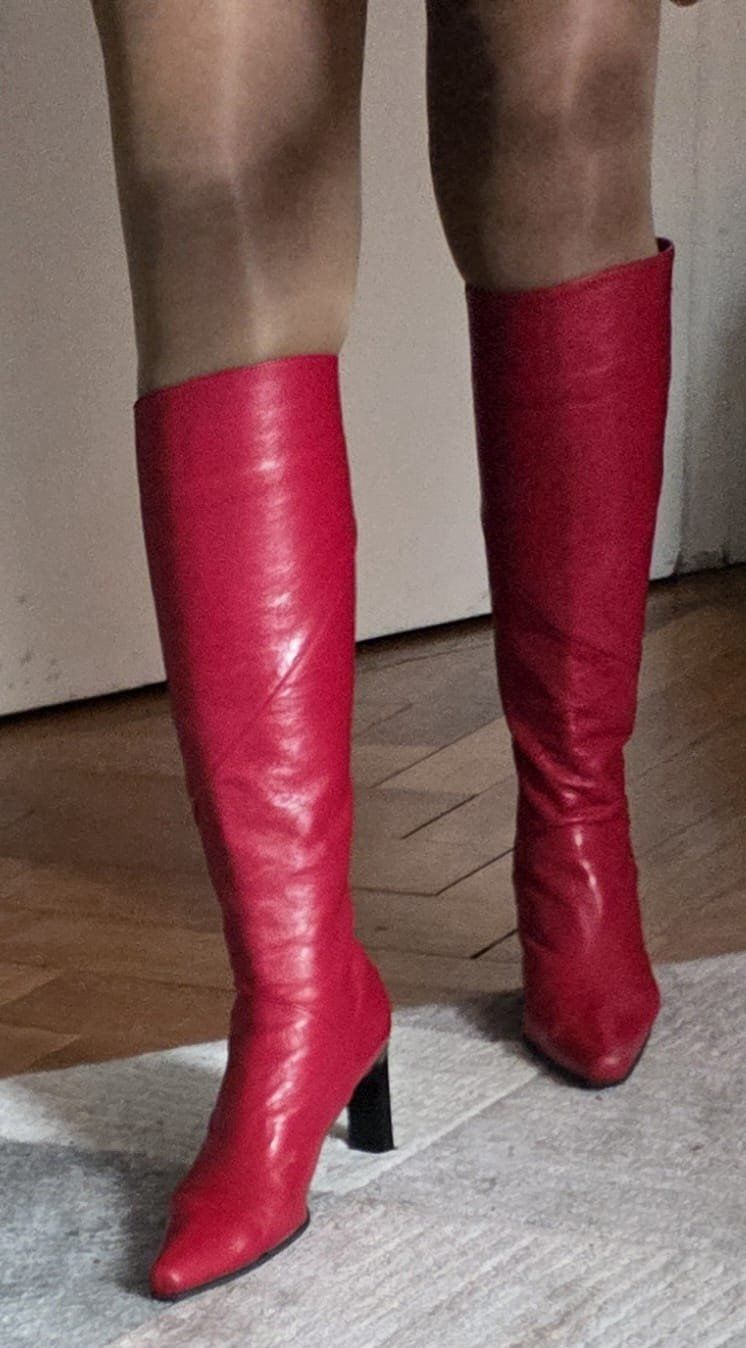 Madeleine Damenschuhe: Bottes en cuir Madeleine. – Gebraucht aus Neuchâtel von wikit