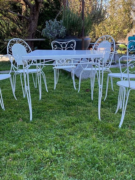 6 alte weisse Französische Gartenstühle aus Metall (Gebraucht) in Forch für CHF 78 – nur Abholung auf Ricardo kaufen