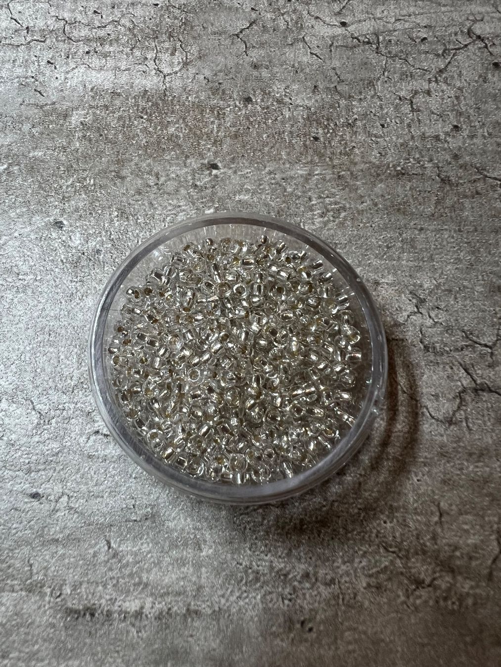 Perle (finte): Rocailles - Perlen Farbe Transparent Silber / 2,6 mm – Nuovo (secondo la descrizione) da Stein AG venduto da Anastasia_Asya 2