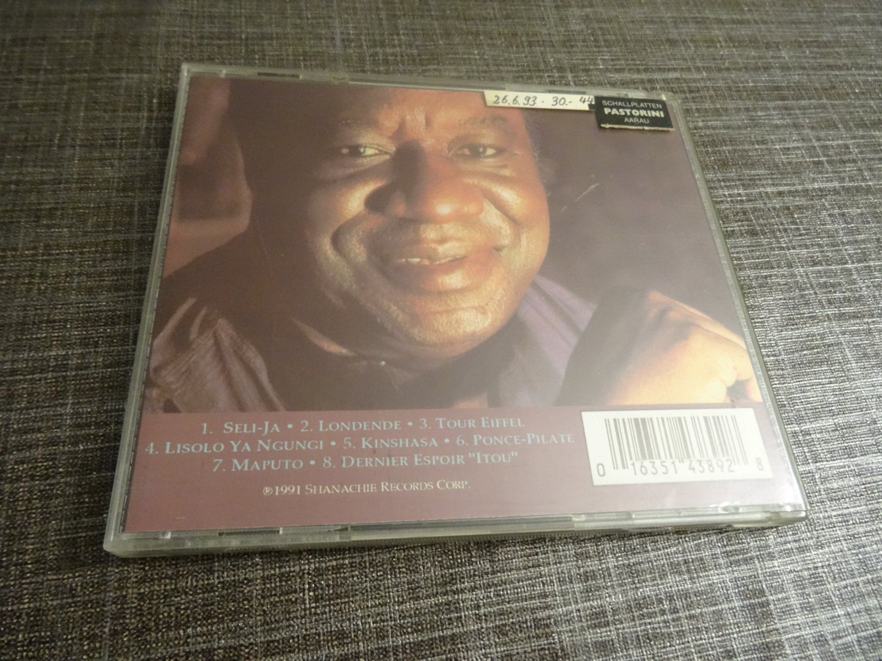 CD: Tabu Ley Rochereau - Man From Kinishasa CD – Usato da Olten venduto da Disc-Ausverkauf 1