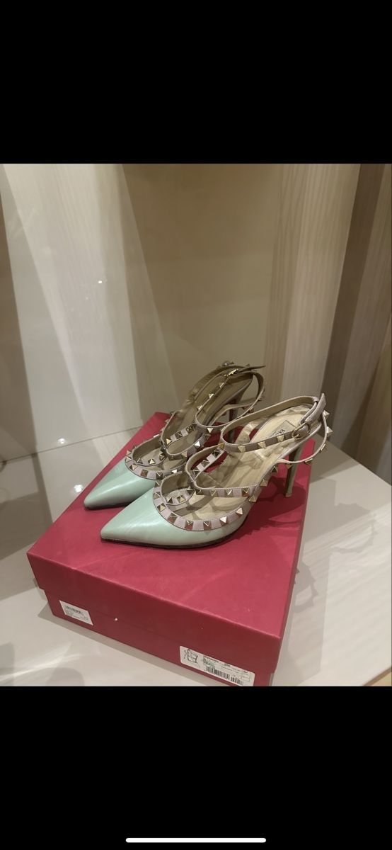 Valentino Scarpe da donna: Valentino Garavani Rockstud pump – Usato da Mies venduto da larmela 2