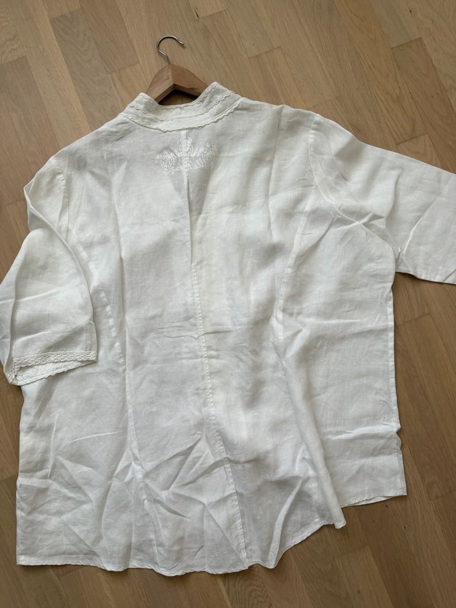Camicette: Weiss Leinenbluse Gr. XXL mit Spitze Villa Tosca – Usato da Itingen venduto da Granini_93 2