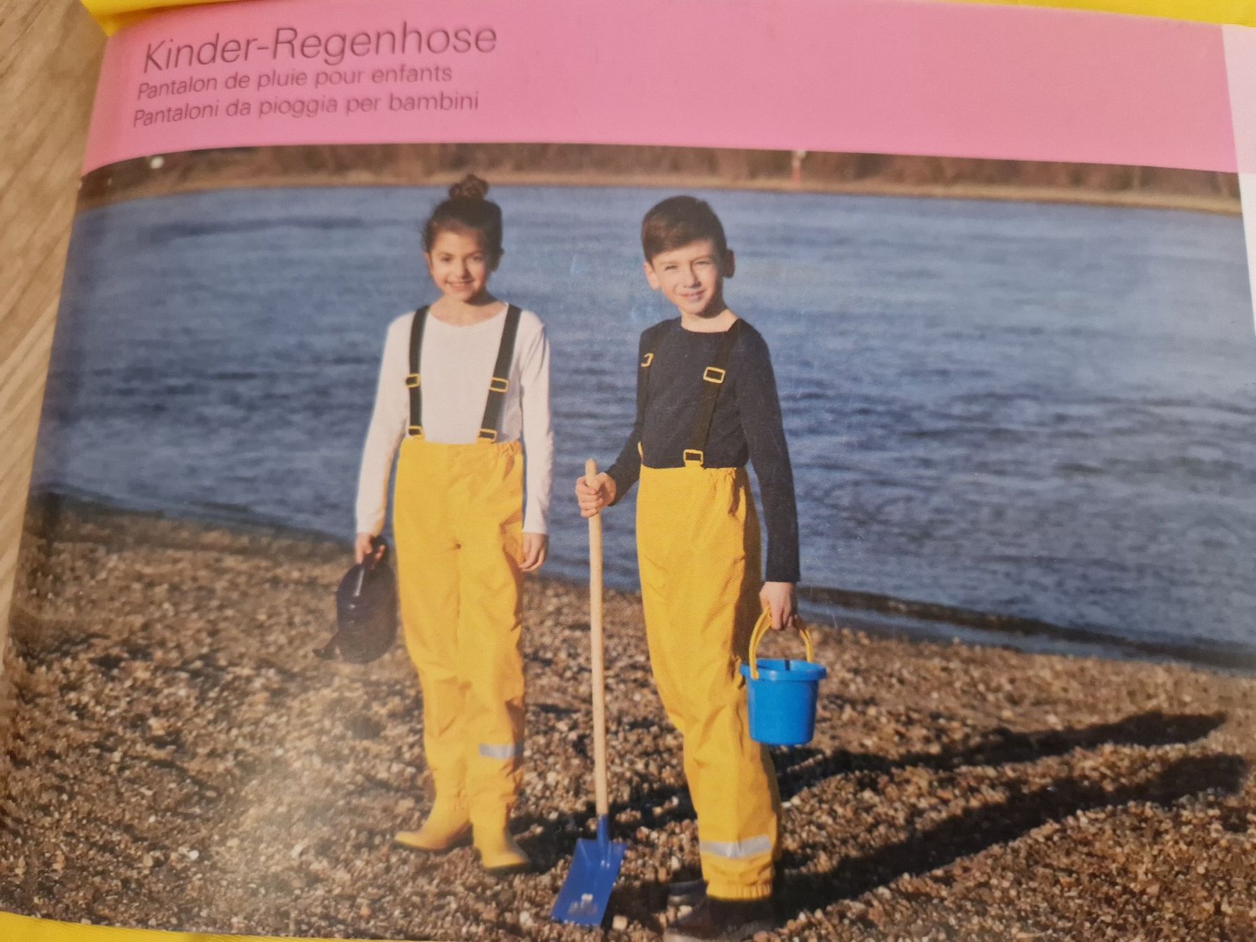 Completi: !!! NEU !!!  Regenhose 134 – Nuovo e nell'imballaggio originale da Giswil venduto da monimaus08 1