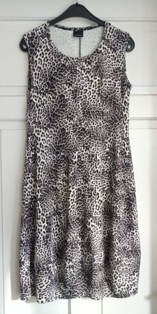 *NEU* NP 380.- Eva Kyburz Kleid mit Leopard Muster zu Nile