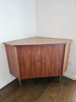 Vintage Mid-Century Eckschrank - seltenes Modell