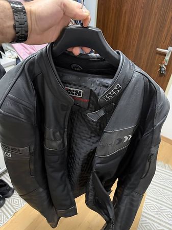 Motorrad jacke iss nummer 58