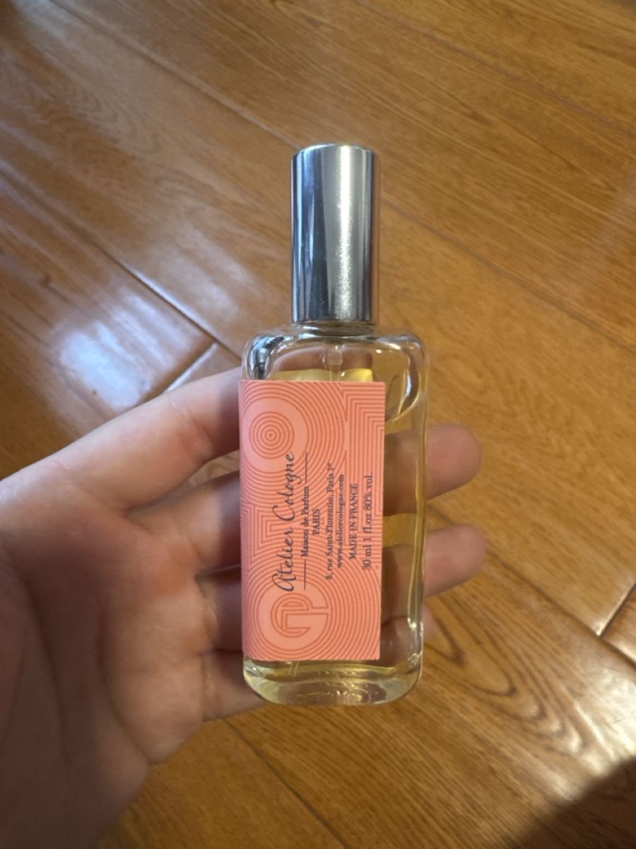 Profumi & Eau de Toilette: Atelier Cologne pomelo paradis 30 ml – Usato da Davos Dorf venduto da gin_8k9d