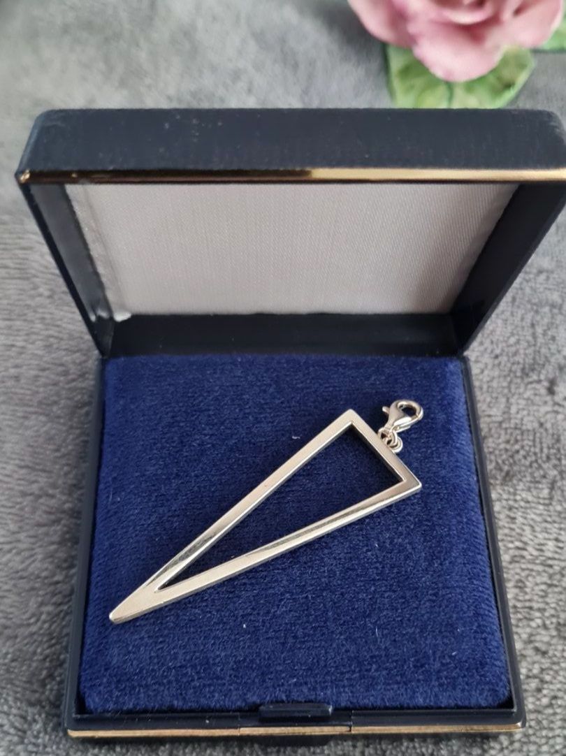 Thomas Sabo Ciondoli: Thomas Sabo, 925 Silber, Dreieck, NEU – Nuovo (secondo la descrizione) da Liestal venduto da Shelby787 2