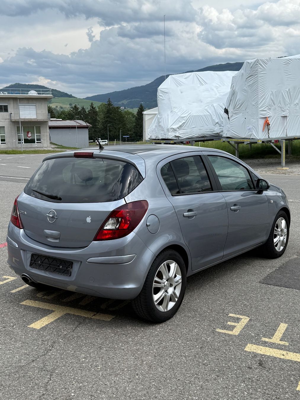 Opel Automobili: Opel Corsa D14 AB 1CHF !!!! – Usato da Lentigny venduto da Driton29 1