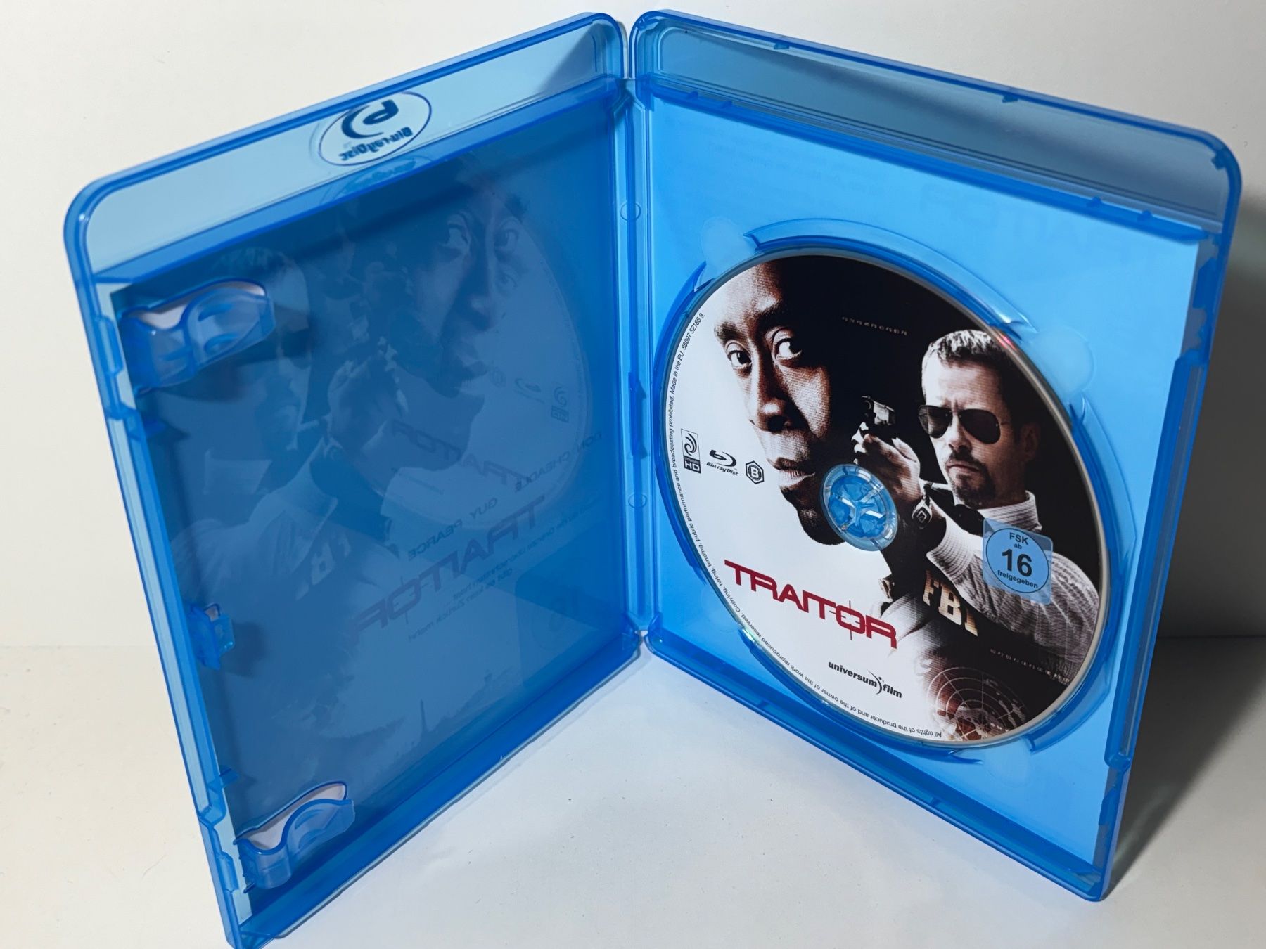 Tutti i DVDs: Traitor Blu Ray – Usato da Wilderswil venduto da Sstriker 2