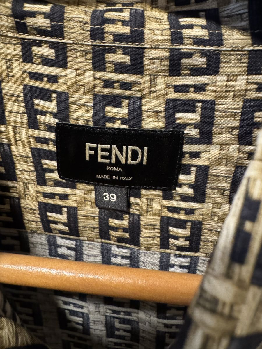 Fendi Lotti di vestiti: Original FENDI Monogram Hemd & Shorts – Nuovo (secondo la descrizione) da Reinach BL venduto da Nushka89 3
