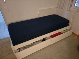 Tagesbett, zwei Matratzen, zwei Schubladen, weiss