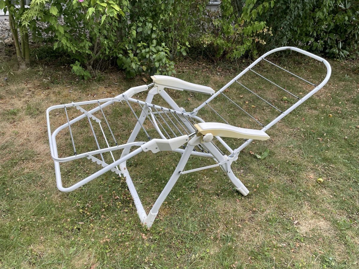 Sedie a sdraio: Armature de chaise relaxe – Usato da La Neuveville venduto da Liphe