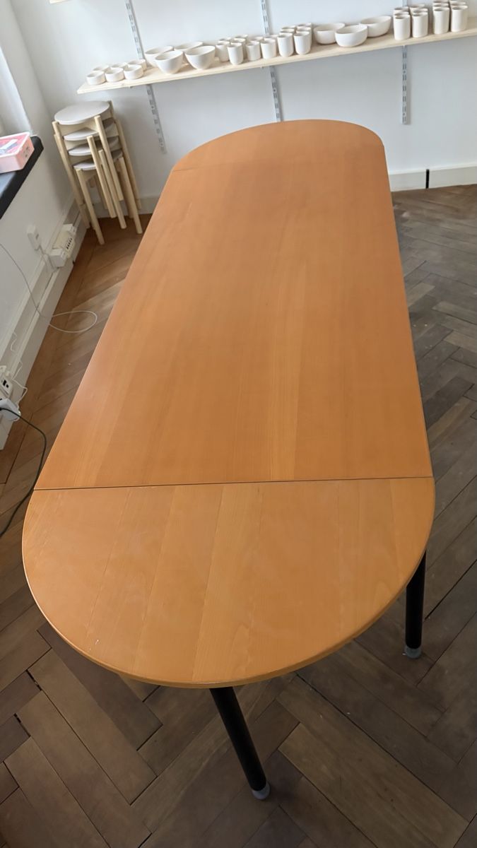 Tavoli: Wooden table with detachable corners – Usato da Zürich venduto da Louiz_Bal 5
